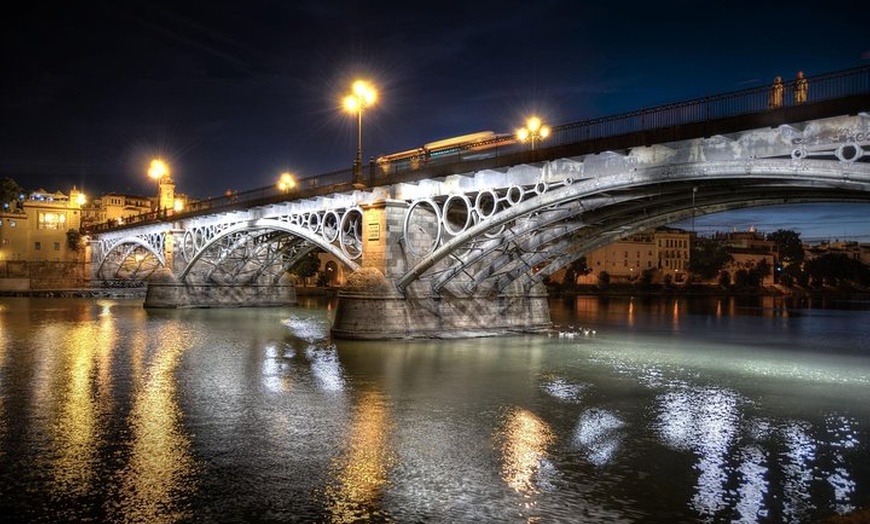 Image 4: Travesía en barco por el río Guadalquivir en Sevilla