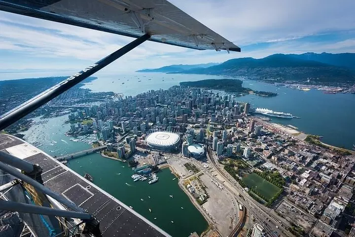 Fly and Dine to Bowen Island from Vancouver - Second Medium