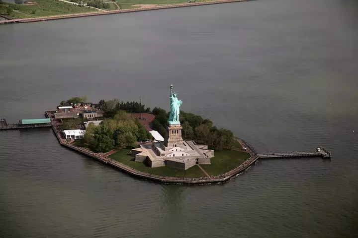 Statue of Liberty and Ellis Island 60 Minute sightseeing Cruise
