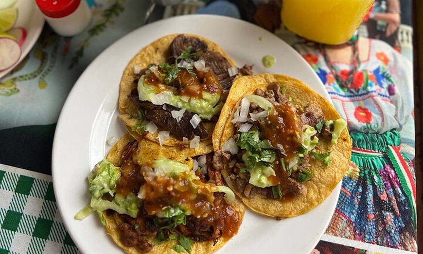 Image 2: Cancún City Taco Tour with Transportation