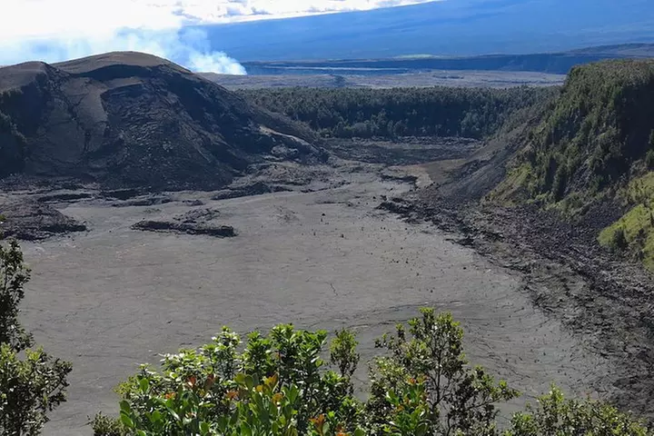 Big Island in a Day: Volcanoes Waterfalls Sightseeing and History