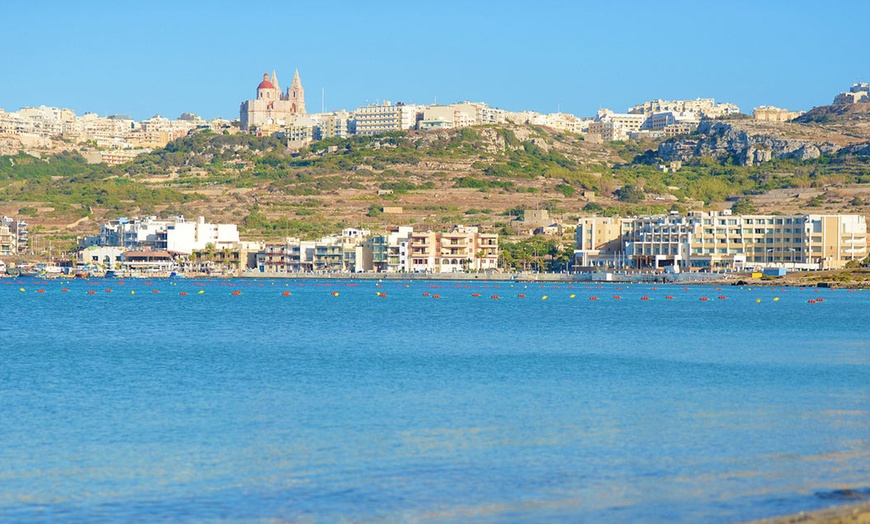 Image 13: ✈ MALTA | Mellieha - Luna Holiday Complex 3* - Outdoor swimming pool