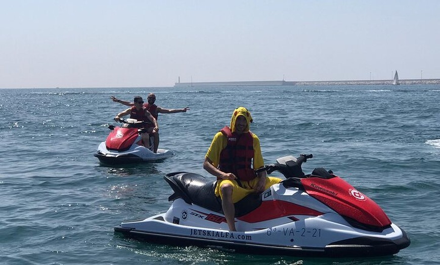 Image 2: Jetski en Valencia por 30 minutos para 1 o 2 personas