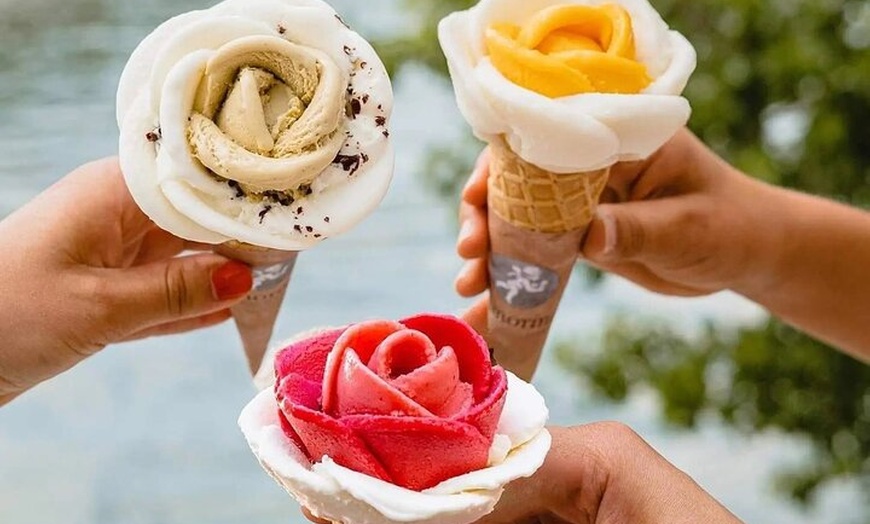 Image 3: The London Film & Food Walking Tour