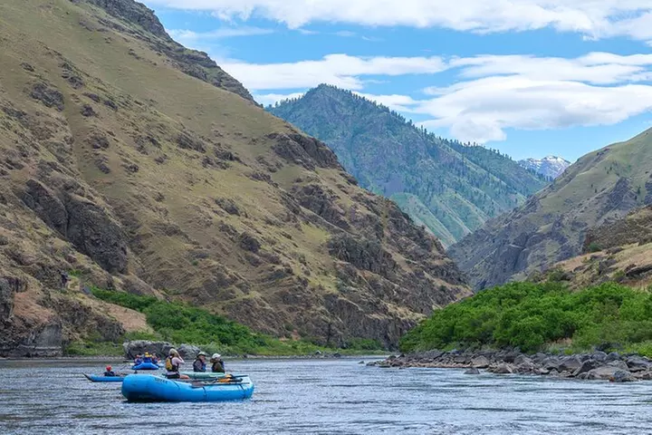5 Days Guided River Rafting Excursion through Hells Canyon