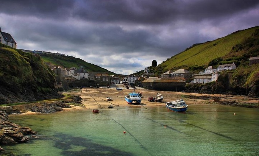 Image 2: Doc Martin Tour in Port Isaac, Cornwall