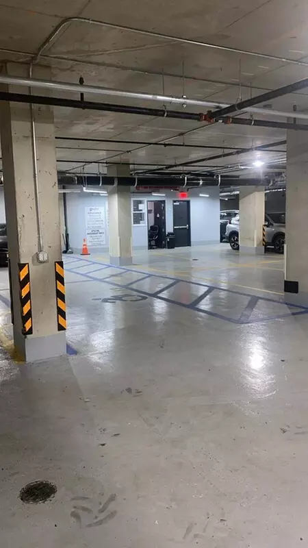 Parking at Bronx Park - 161 Bronx Parking LLC Garage