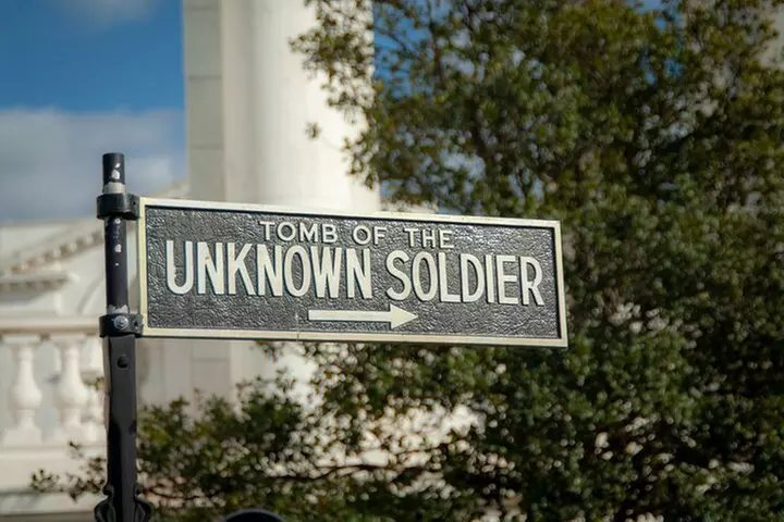 Self Guided Walking Tour of Arlington National Cemetery GPS App