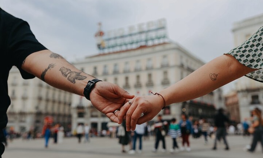 Image 9: Sesión de fotos en pareja & tour fotográfico, Madrid