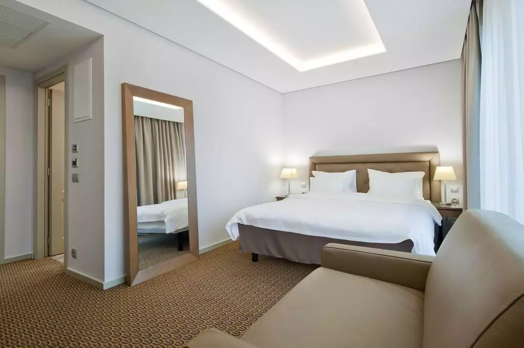 ✈ REPUBLIKA CZESKA | Praga - Hotel Royal Prague 4*, 2 nocy - City b...