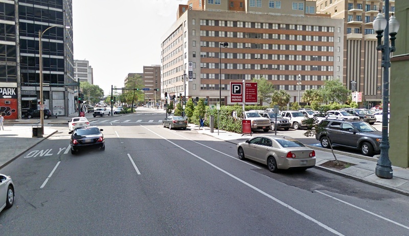 Parking at 1013 Common St. Lot - P142