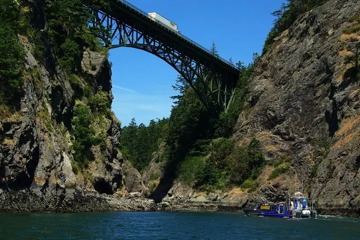 Jet Boat Tour to Deception Pass - Second Medium