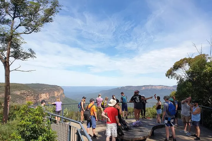 Blue Mountains Small Group Tour with Waterfall Walk & Fresh Lunch