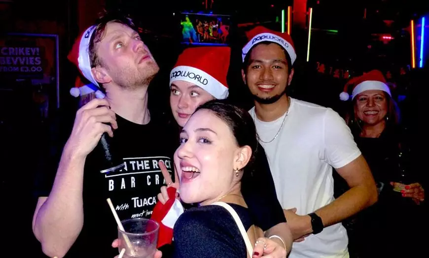 Image 5: Barcelona Christmas Bar Crawl