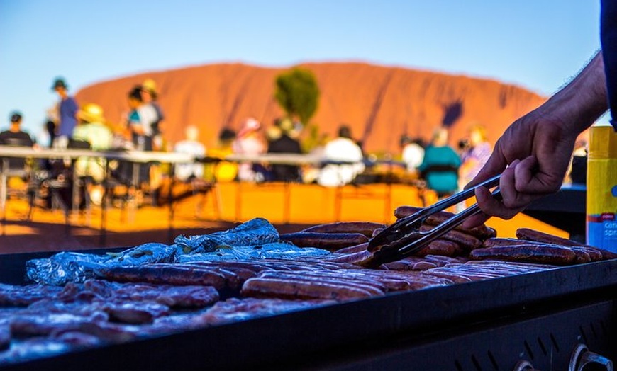 Image 2: Uluru Experience with BBQ Dinner