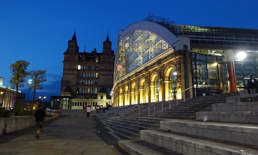 Image 5: Liverpool by Night - Private Car Tour