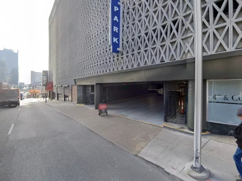 Parking at 4th and Commerce Garage