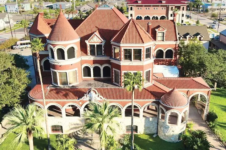 Tour Galveston's 1895 Moody Mansion