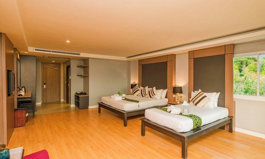 Image 103: ✈ POŁUDNIOWA TAJLANDIA | Phuket - Casa Del M 4* - Odkryty basen