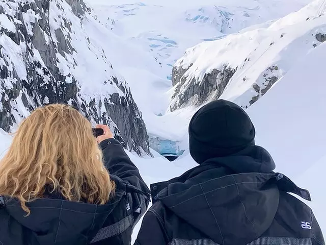 Snowmobile Classic Tour in Kenai Fjords National Park
