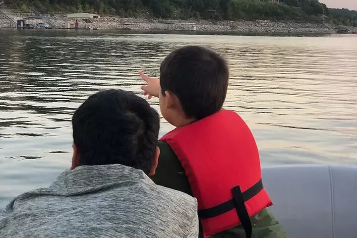 Small-Group Firework Show on Lake Travis by Boat - Second Medium