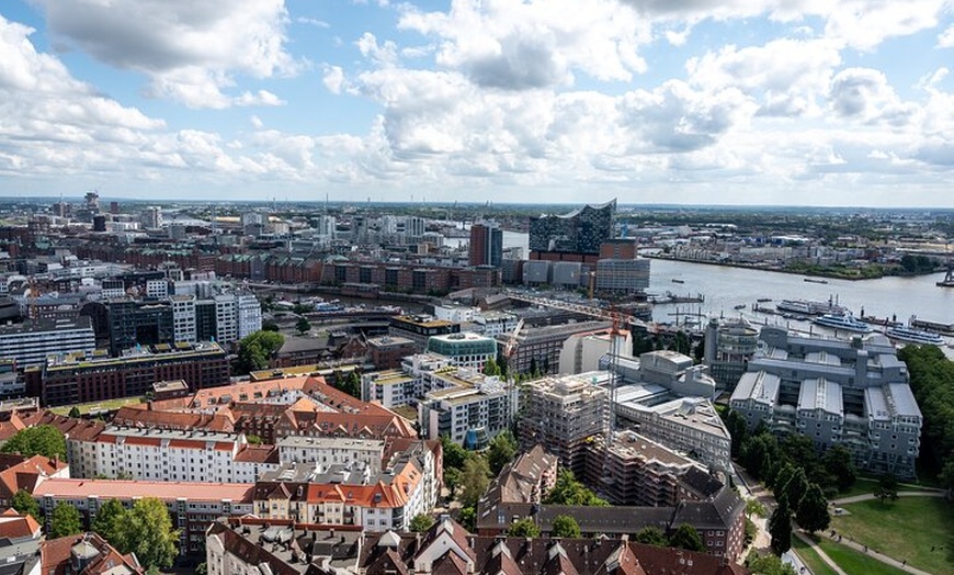 Image 26: Hamburg Historische Altstadt und 2. Weltkrieg Rundgang in Kleingruppe