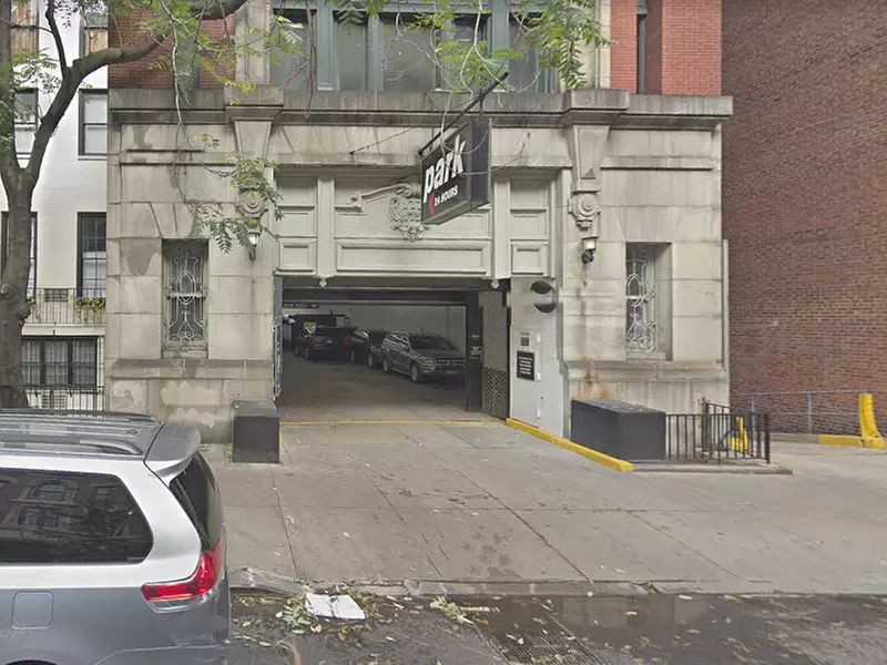 Parking at GMC Parking - Townhouse Garage