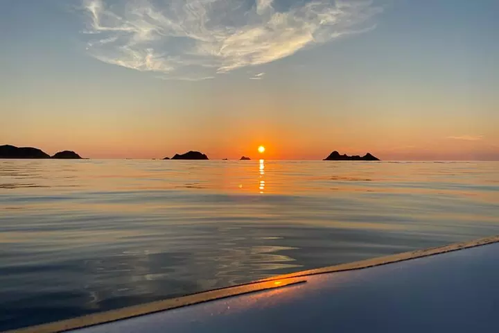 Croisière bateau au Coucher du Soleil avec Apéritif aux îles sangui...
