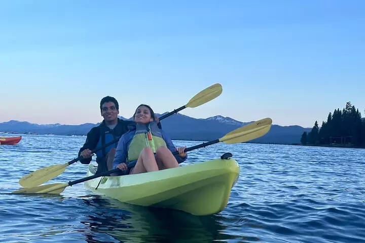 3 Hour Tandem Kayak Rental in South Lake Tahoe for Two People