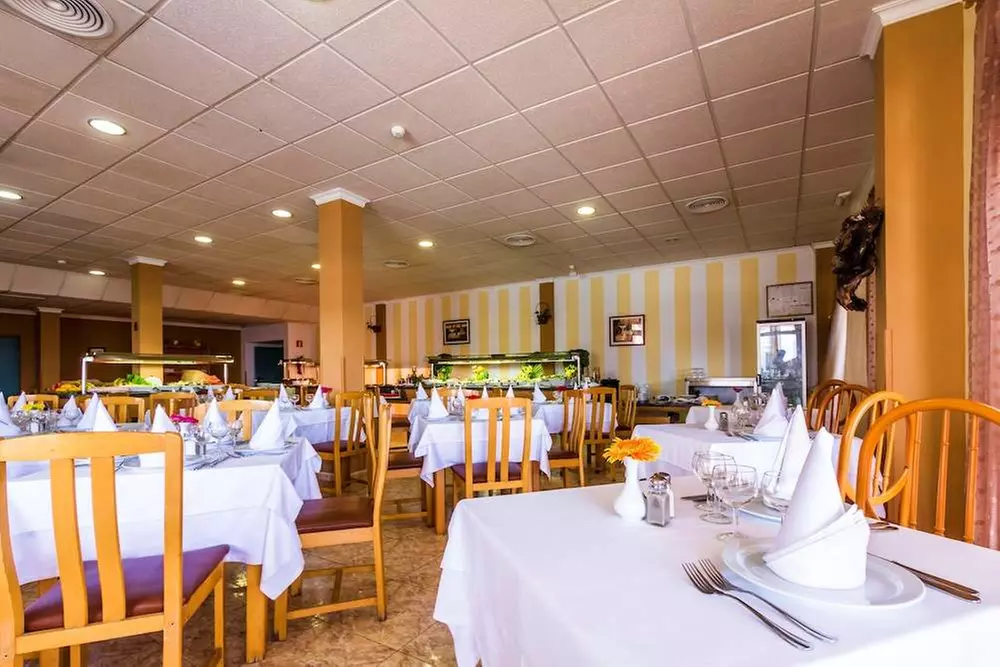 ✈ LANZAROTE | Puerto del Carmen - BelleVue Aquarius 3*, 4 Nächte