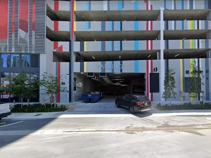 Parking at 2916 N. Miami Ave. Garage - P2507