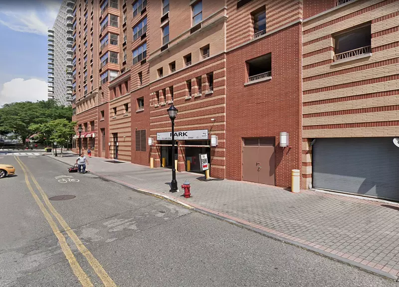 Parking at LittleMan Parking - LM River Street, LLC Garage