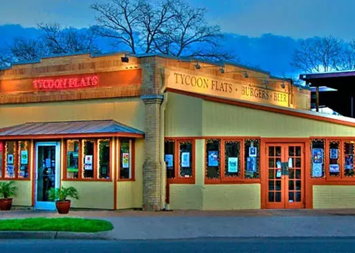 5% Cash Back at Tycoon Flats