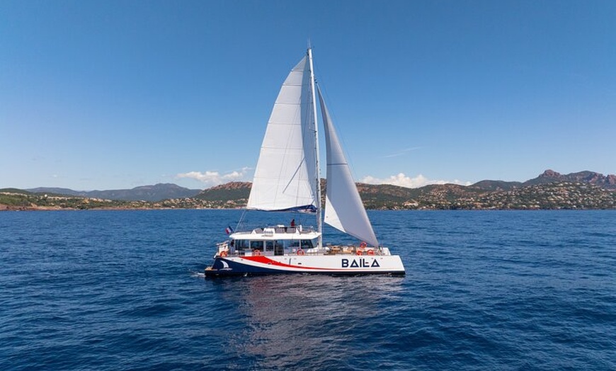 Image 8: L'Après midi Farniente en Catamaran dans l'Estérel Saint Raphaël