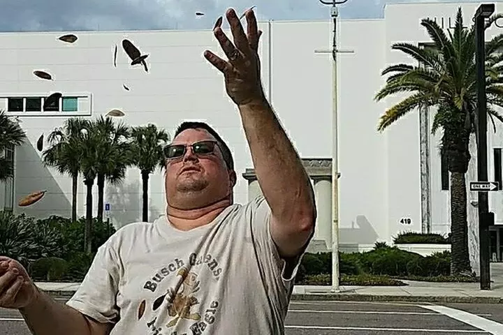 Unique Scavenger Hunt Experience in Tampa by Crazy Dash