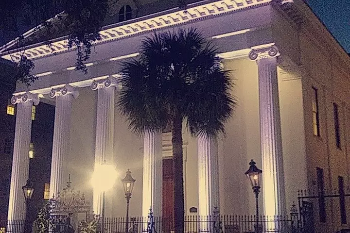 Charleston Dark History & Ghost Tour with Adam