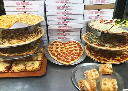 5% Cash Back at Ariana's Pizzeria & Italian Restaurant - Primary Image
