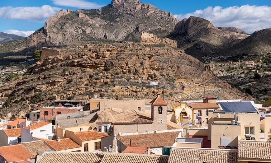 Image 8: Excursión a las cuevas de Canelobre y Busot con traslado desde Alic...