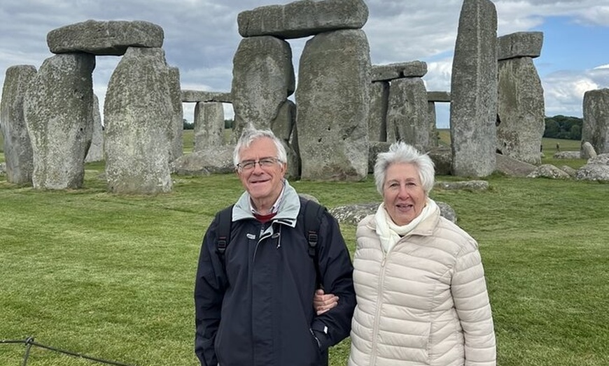 Image 2: Windsor Castle and Stonehenge with Chauffeur and Guide