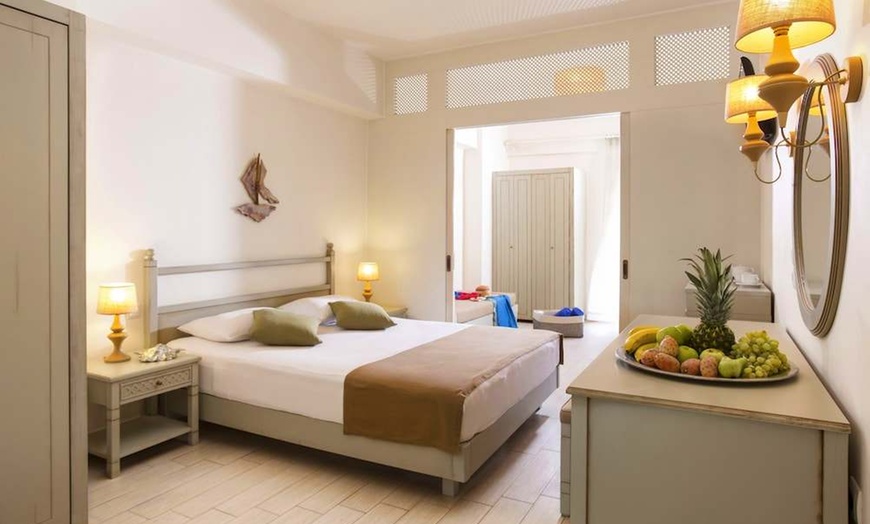 Image 6: ✈ KRETA | Kalyves - Almyrida Village & Waterpark 3* - Naprzeciwko m...