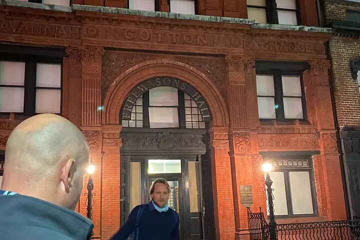 Savannah Ghost Tour for Adults ALL Alcoholic Drinks Included