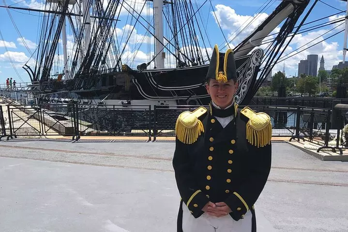 Entire Freedom Trail Walking Tour: Includes Bunker Hill and USS Con...