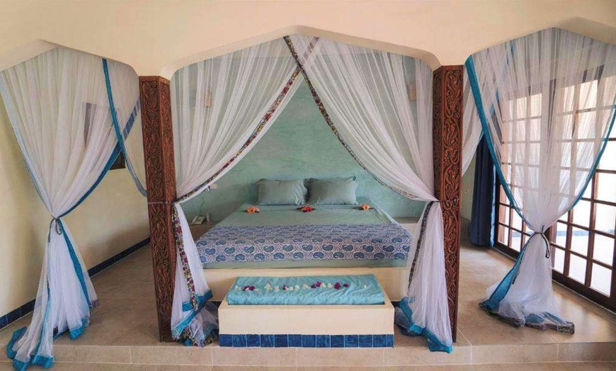 Image 5: ✈ ZANZIBAR | Kendwa - Kendwa Rocks Beach Hotel 3* - Plage de sable ...