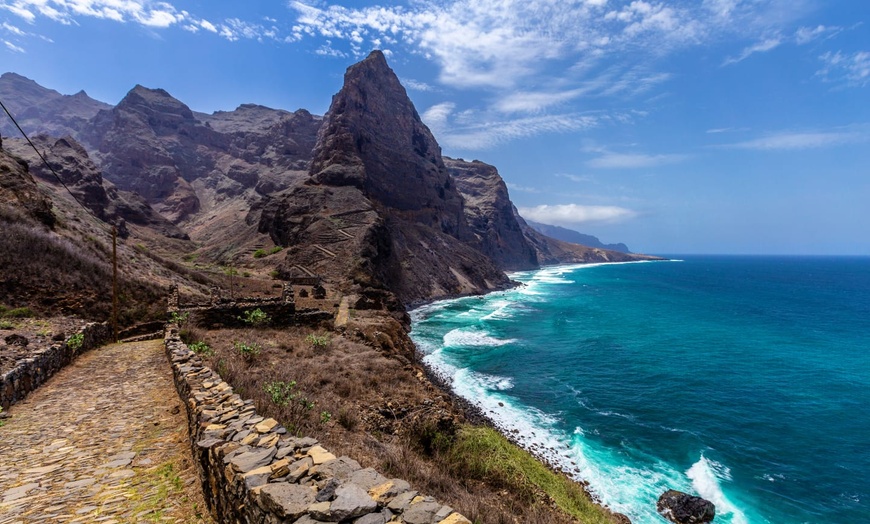 Image 4: ✈ ILE DE SAO VICENTE | Mindelo - Randonnée et découverte du Cap-Ver...