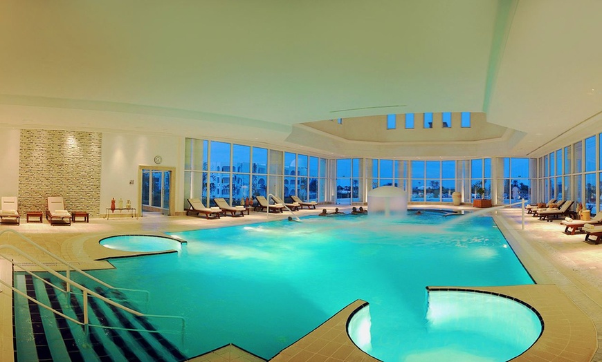 Image 13: ✈ TUNISIE | Djerba - Djerba Plaza Thalasso & Spa 4* - Piscines