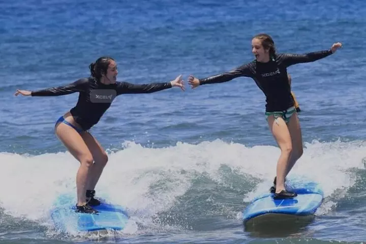 Surf lessons for beginners in Waikiki