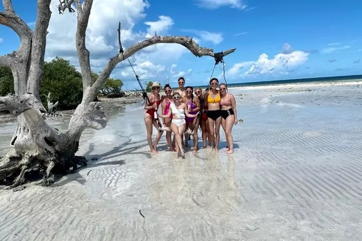38' Private Boat Charter Rental to Bradenton with Captain - Primary Image