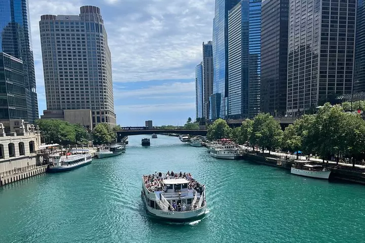Downtown Chicago TV and Movie Sites Guided Walking Tour - Primary Image