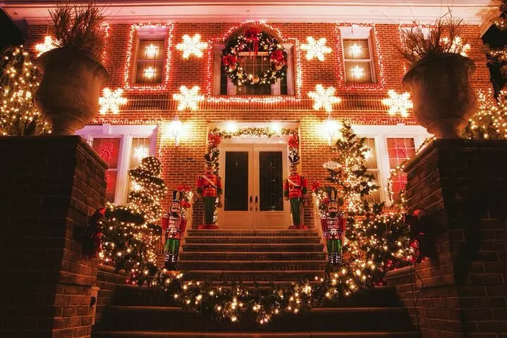 DHCL – Dyker Heights Christmas Lights Tour w/ gifts for the kids - Primary Image
