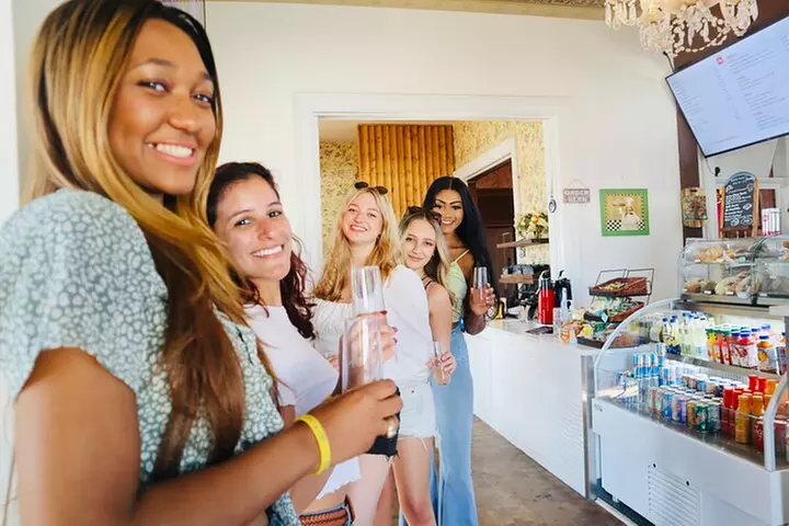 Austin Murals & Mimosas Roofless Party Bus Tour